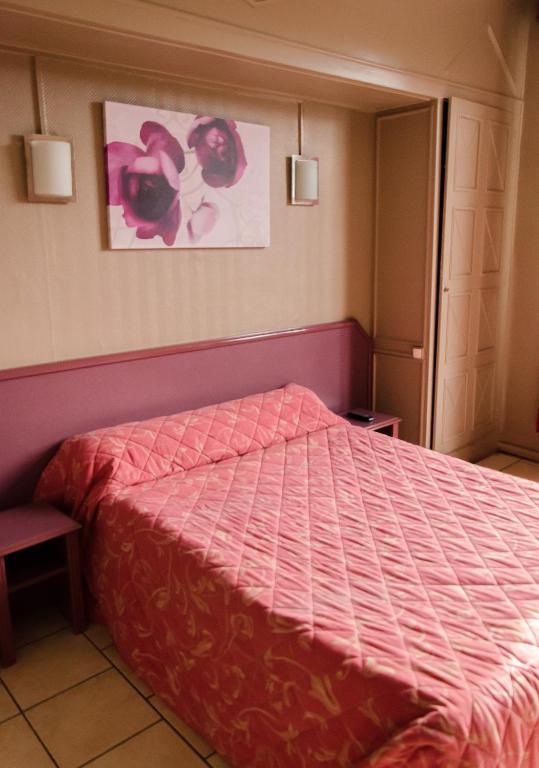 Hotel Coq Hardi Lila Habitación foto